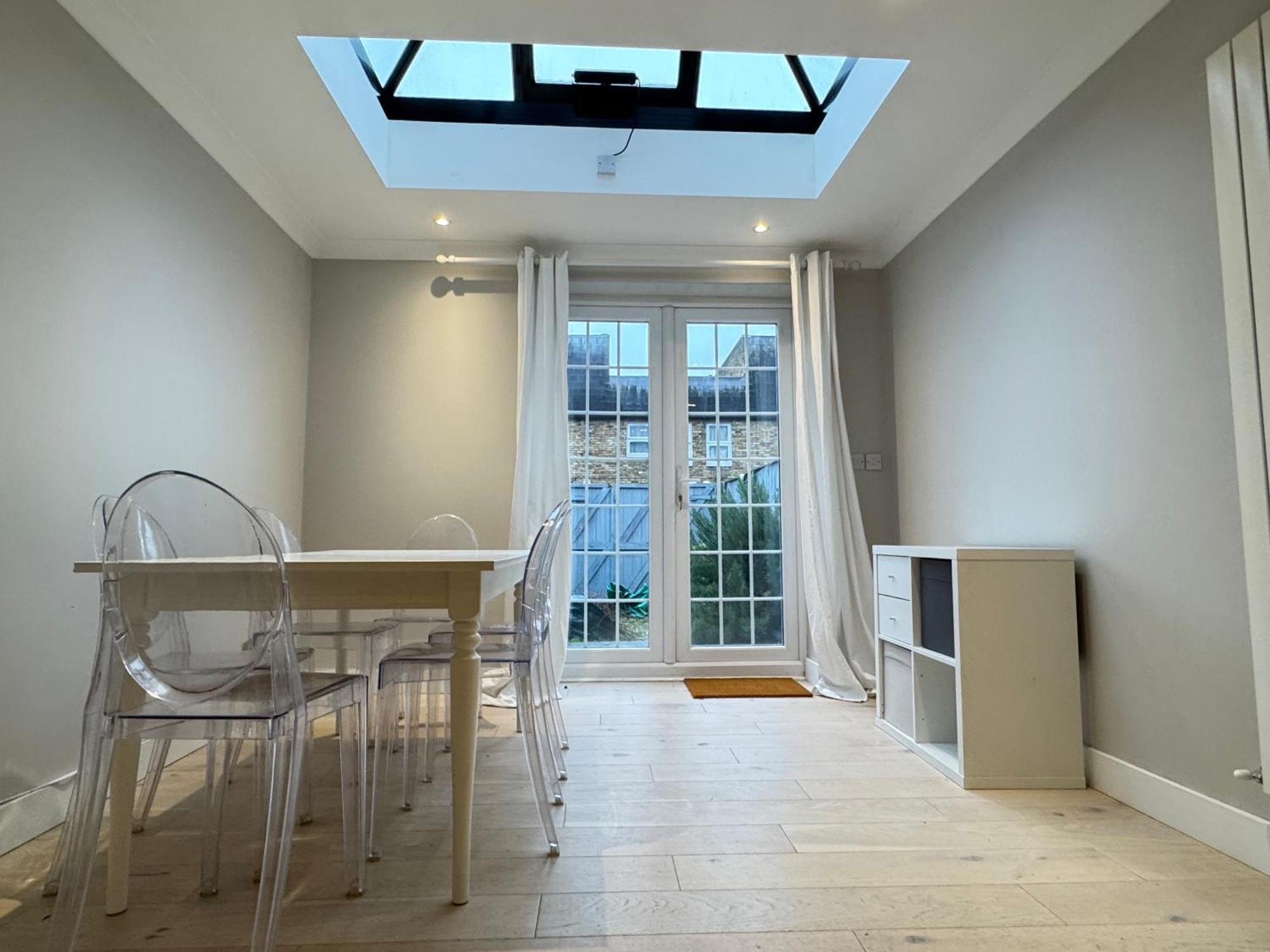 Casa vacanze Charming 4bd 6 Mins From Nine Elms Station *