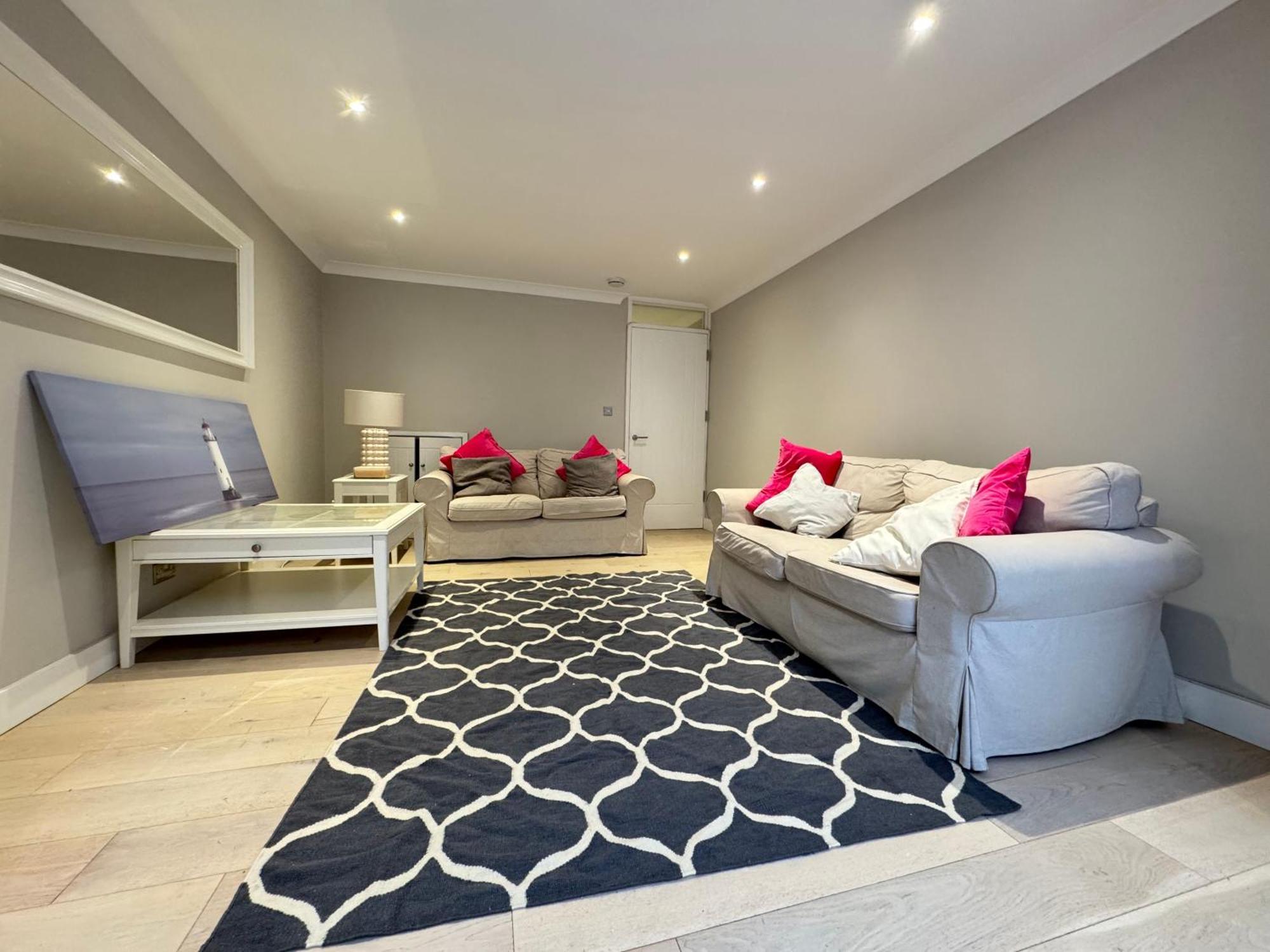 Charming 4bd 6 Mins From Nine Elms Station Casa vacanze *
